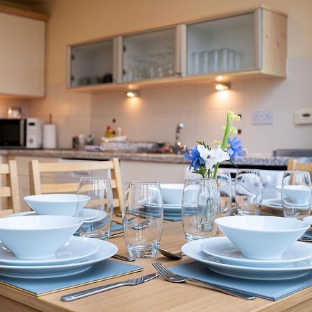 4 Bedroom Townhouse In Stirling Kültér fotó