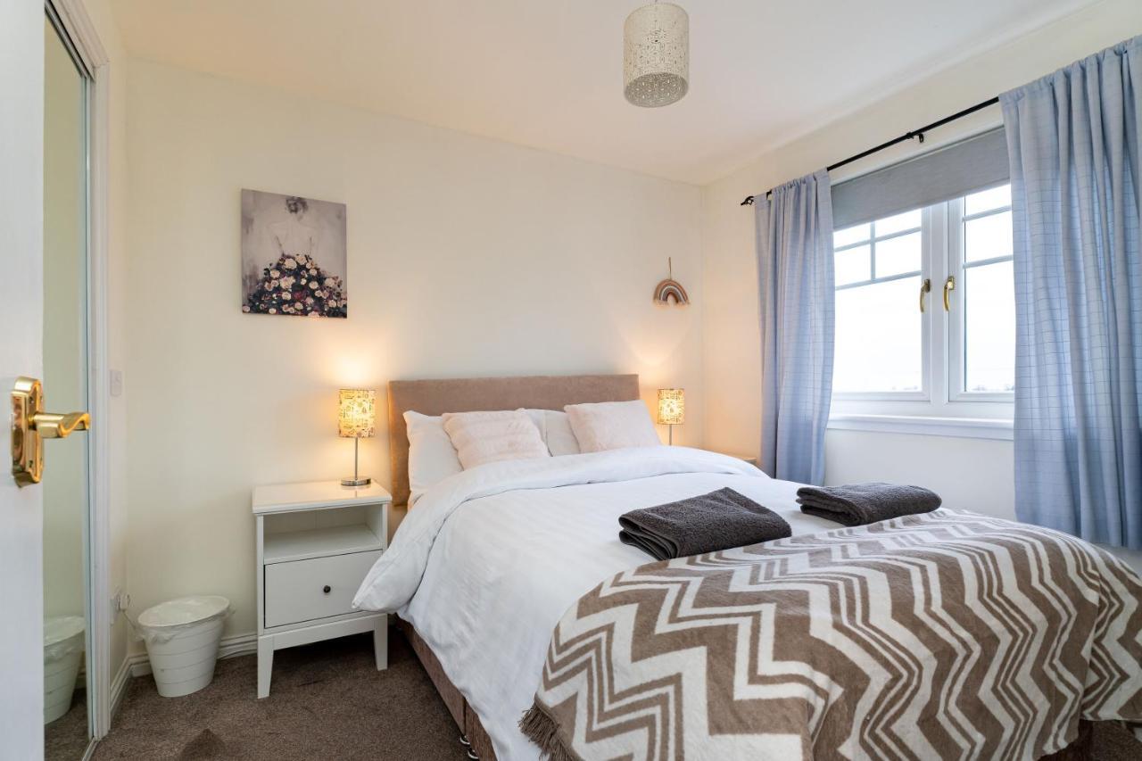 4 Bedroom Townhouse In Stirling Kültér fotó