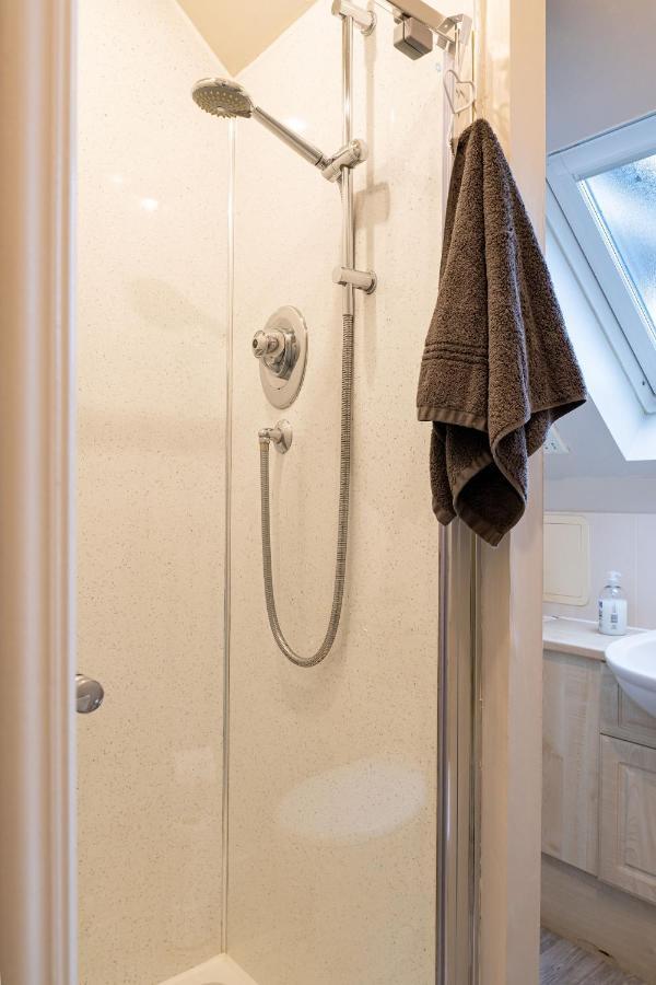 4 Bedroom Townhouse In Stirling Kültér fotó